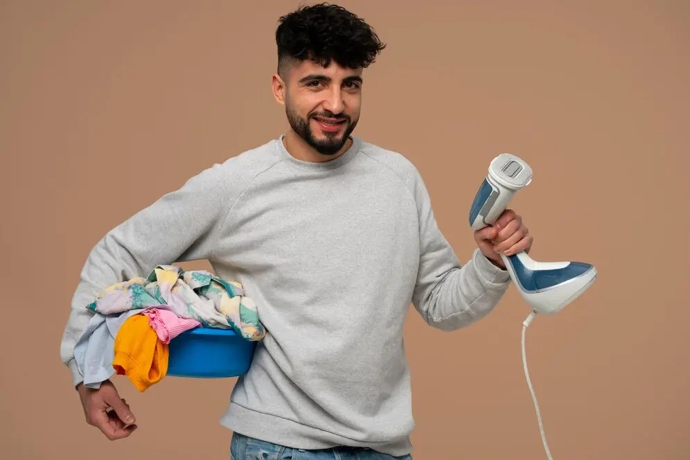 Solutions to eliminate electricity from clothes